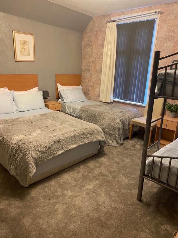 Chaplins Hotel Blackpool Bagian luar foto