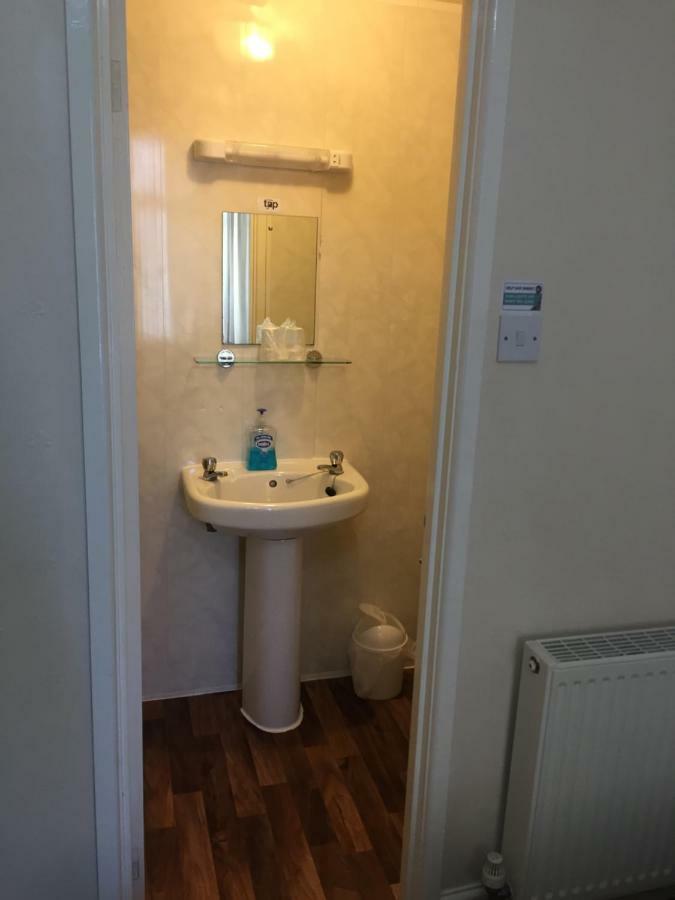 Chaplins Hotel Blackpool Bagian luar foto
